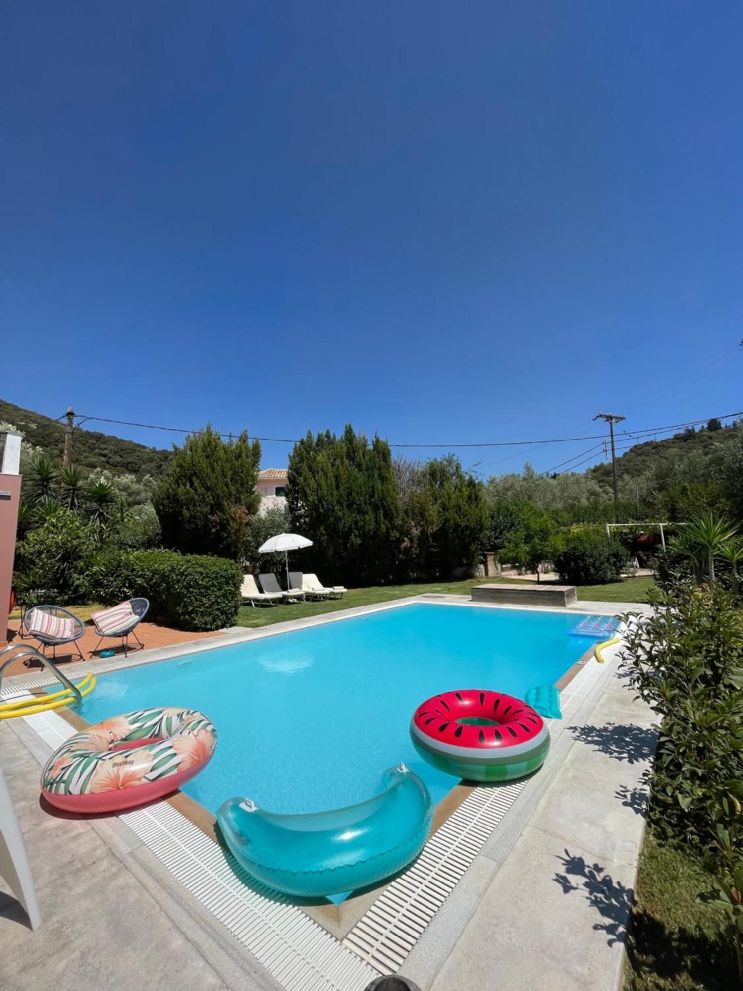 Gialos Villas 1-2 With A Private Pool Микрос Гиалос Екстериор снимка