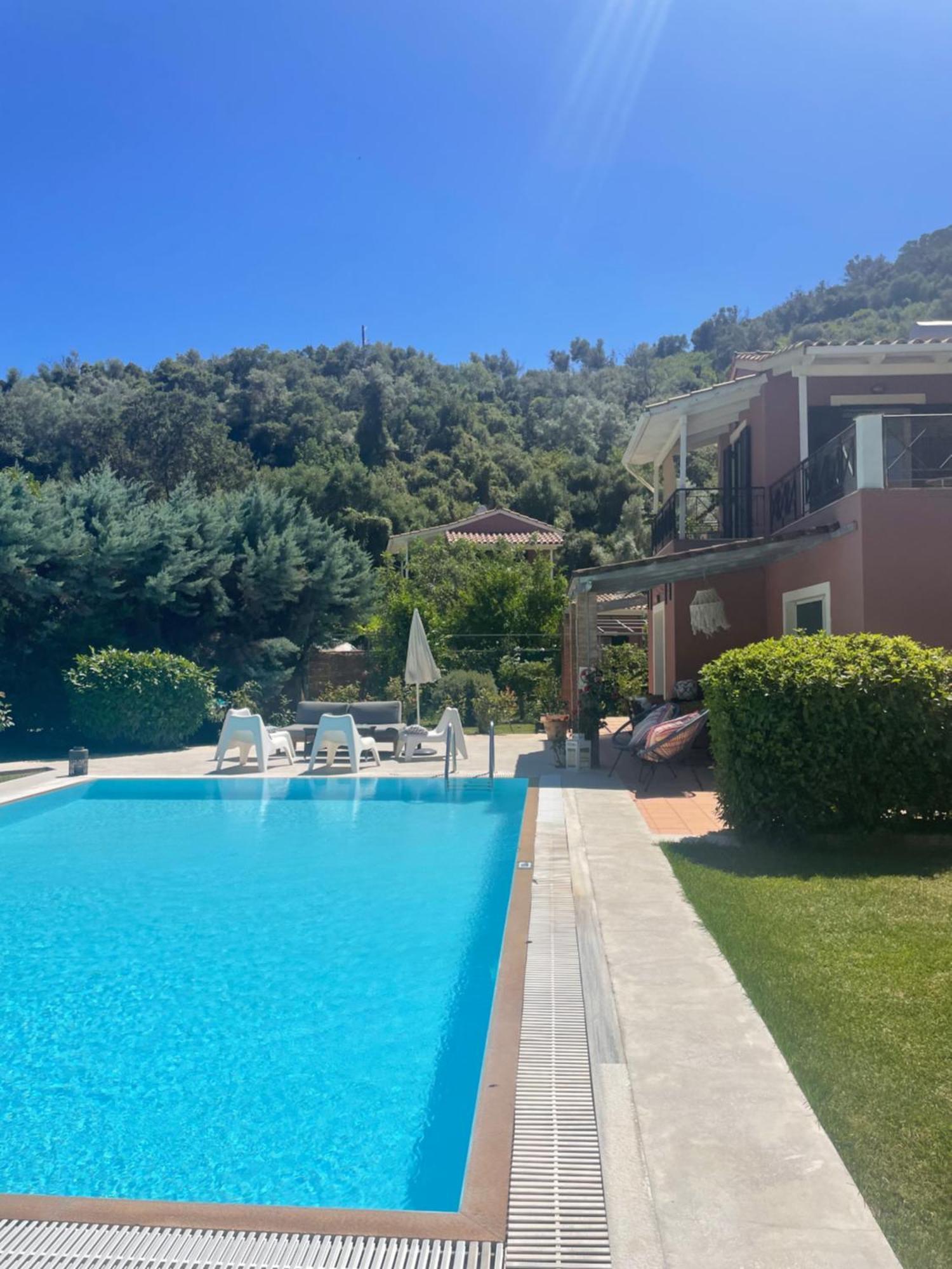 Gialos Villas 1-2 With A Private Pool Микрос Гиалос Екстериор снимка